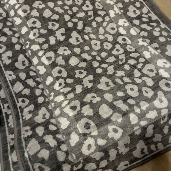 Animal print accent rugs set - Picture 2 of 9